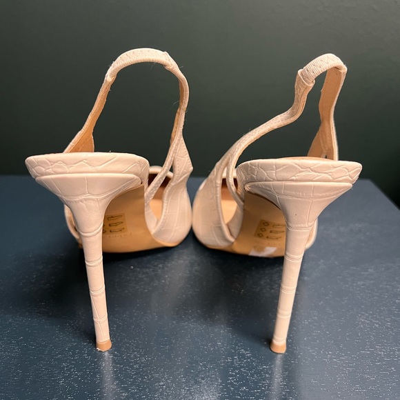Express sling back heels - Picture 3 of 5